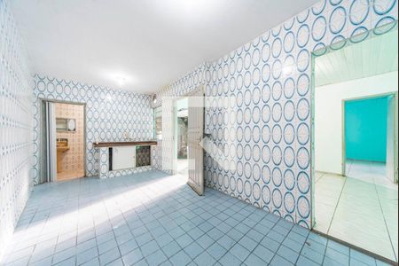 Cozinha  de casa à venda com 2 quartos, 197m² em Vila Pires, Santo André