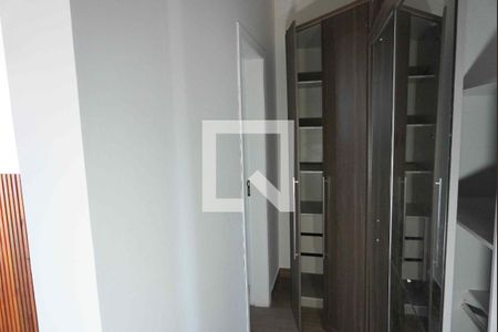 Suíte 1 de casa de condomínio para alugar com 2 quartos, 296m² em Parque Sinai, Santana de Parnaíba