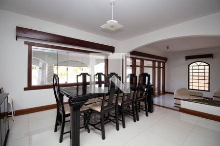 Sala 2 de casa à venda com 5 quartos, 800m² em Conjunto 5, Brasília
