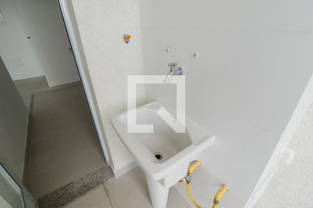 Sala/Cozinha/Área de Serviço de apartamento à venda com 2 quartos, 59m² em Vila Bandeirantes, São Paulo