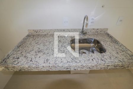Sala/Cozinha/Área de Serviço de apartamento à venda com 2 quartos, 59m² em Vila Bandeirantes, São Paulo