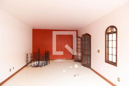 Sala de casa de condomínio à venda com 3 quartos, 300m² em Largo da Batalha, Niterói