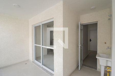 Sala/Cozinha/Área de Serviço de apartamento à venda com 2 quartos, 59m² em Vila Bandeirantes, São Paulo