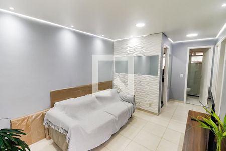 Sala de apartamento para alugar com 2 quartos, 42m² em Vila Indiana, Taboão da Serra