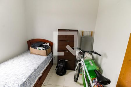 Quarto 1 de apartamento para alugar com 2 quartos, 42m² em Vila Indiana, Taboão da Serra