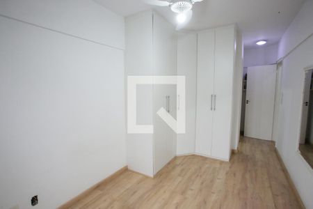 Quarto Suíte de casa de condomínio para alugar com 3 quartos, 120m² em Taquara, Rio de Janeiro