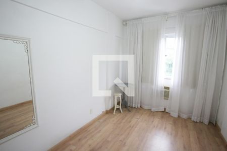 Quarto Suíte de casa de condomínio para alugar com 3 quartos, 120m² em Taquara, Rio de Janeiro
