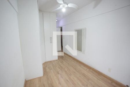 Quarto Suíte de casa de condomínio para alugar com 3 quartos, 120m² em Taquara, Rio de Janeiro