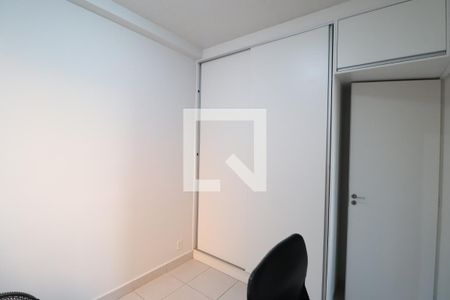 Quarto 1 de apartamento para alugar com 2 quartos, 55m² em Novo Mundo, Uberlândia