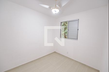 Quarto 2 de apartamento para alugar com 2 quartos, 48m² em Jardim Gurilândia, Taubaté