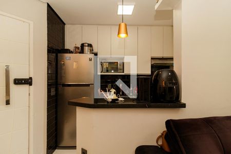 Cozinha de apartamento à venda com 2 quartos, 51m² em Vila Mazzei, São Paulo