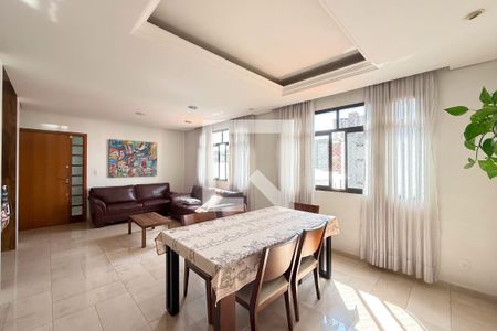 Apartamento à venda com 4 quartos, 115m² em Coração Eucarístico, Belo Horizonte