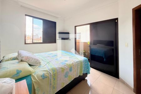 Suite de apartamento à venda com 4 quartos, 115m² em Coração Eucarístico, Belo Horizonte