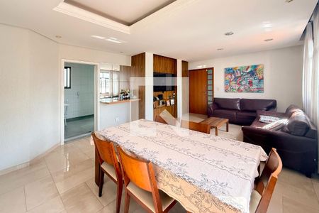 Sala de apartamento à venda com 4 quartos, 115m² em Coração Eucarístico, Belo Horizonte