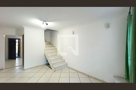 Sala de casa para alugar com 2 quartos, 90m² em Jardim Cidalia, São Paulo