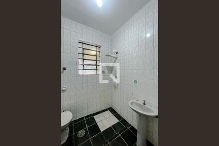 Banheiro de apartamento para alugar com 1 quarto, 85m² em Água Rasa, São Paulo