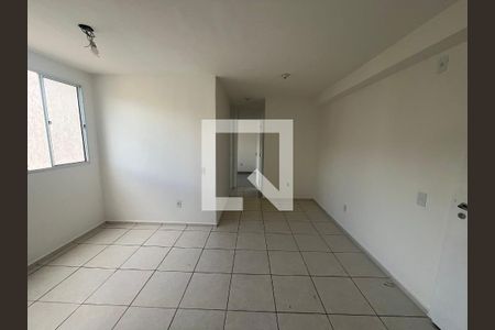 Sala de apartamento para alugar com 2 quartos, 47m² em Curicica, Rio de Janeiro