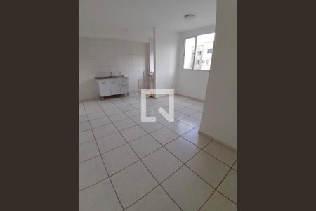 Sala de apartamento para alugar com 2 quartos, 47m² em Curicica, Rio de Janeiro