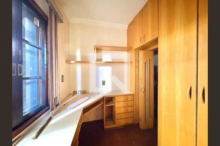 Escritório de casa à venda com 2 quartos, 130m² em Vila Mangalot, São Paulo