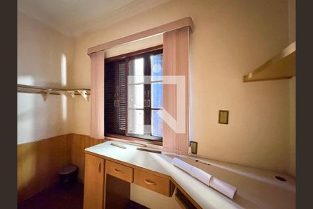 Escritório de casa à venda com 2 quartos, 130m² em Vila Mangalot, São Paulo