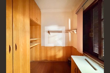 Escritório de casa à venda com 2 quartos, 130m² em Vila Mangalot, São Paulo
