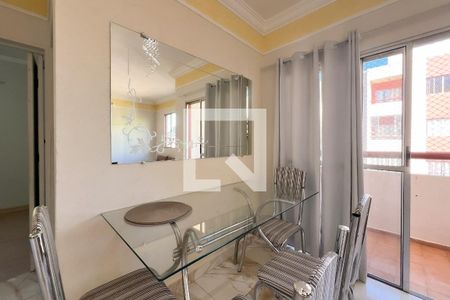 Sala de apartamento para alugar com 2 quartos, 61m² em Dos Ortizes, Valinhos