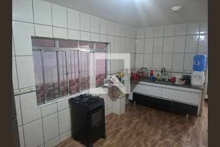 Cozinha de casa para alugar com 3 quartos, 210m² em Perobal, Itaquaquecetuba