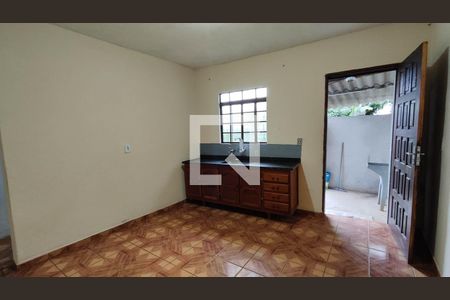 Sala / Cozinha de casa para alugar com 1 quarto, 54m² em Jardim Julio de Carvalho, Ferraz de Vasconcelos