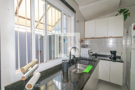 Casa à venda com 3 quartos, 161m² em Harmonia, Canoas