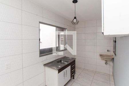 Cozinha e Área de Serviço de apartamento para alugar com 1 quarto, 45m² em Parque Edu Chaves, São Paulo