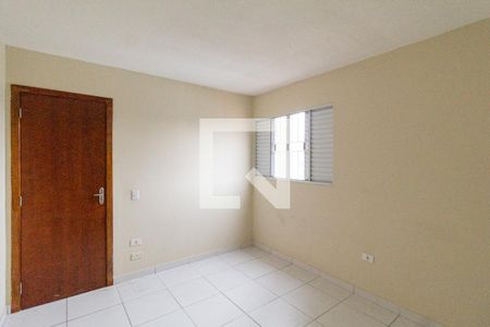 Quarto 1 de apartamento para alugar com 2 quartos, 50m² em Jardim Guiomar, Carapicuíba