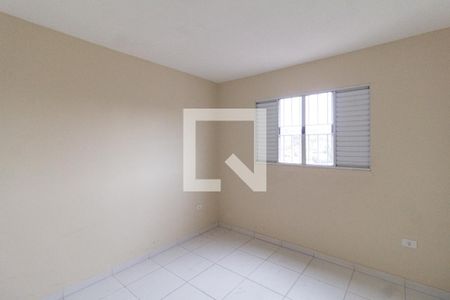 Quarto 2 de apartamento para alugar com 2 quartos, 50m² em Jardim Guiomar, Carapicuíba