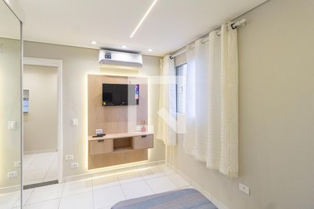 Quarto 1 de apartamento para alugar com 2 quartos, 50m² em Jardim Guiomar, Carapicuíba