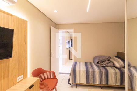 Quarto 1 de apartamento para alugar com 2 quartos, 50m² em Jardim Guiomar, Carapicuíba