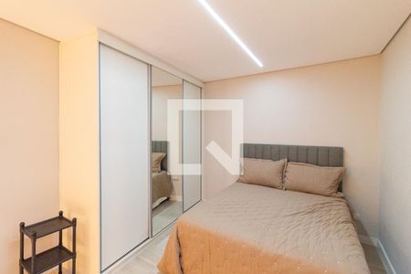 Quarto 1 de casa para alugar com 2 quartos, 80m² em Jardim Guiomar, Carapicuíba
