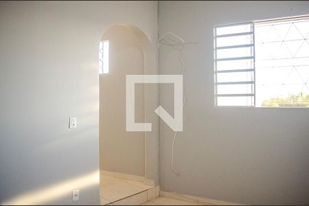 Sala de apartamento para alugar com 3 quartos, 75m² em Setor dos Funcionários, Goiânia