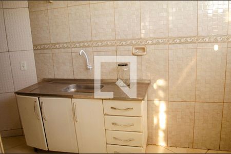Cozinha de apartamento para alugar com 3 quartos, 75m² em Setor dos Funcionários, Goiânia