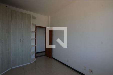 Quarto 1 de apartamento para alugar com 2 quartos, 86m² em Vila Valqueire, Rio de Janeiro