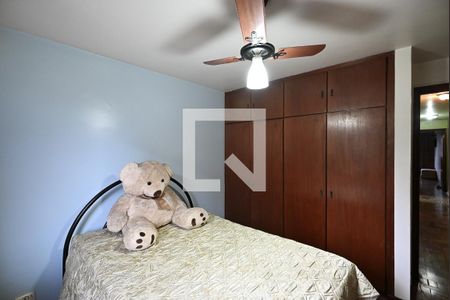 Quarto  de casa à venda com 3 quartos, 90m² em Jardim Campo Limpo, São Paulo