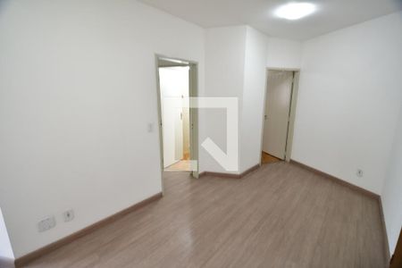 Sala de apartamento para alugar com 1 quarto, 57m² em Vila Itapura, Campinas