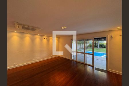 Casa de Condomínio para alugar com 3 quartos, 350m² em Barra da Tijuca, Rio de Janeiro
