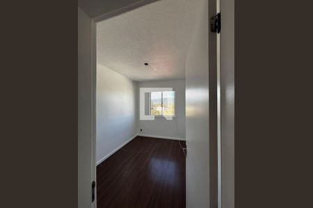 Quarto 1 de apartamento para alugar com 2 quartos, 49m² em Restinga, Porto Alegre