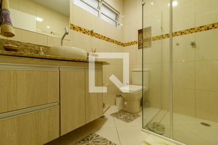 Banheiro de casa à venda com 2 quartos, 180m² em Horto Florestal, São Paulo