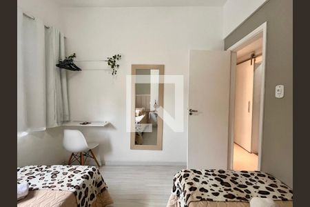 Quarto 1 de apartamento à venda com 2 quartos, 66m² em Ipanema, Rio de Janeiro