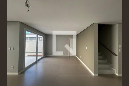 Sala/Cozinha de casa à venda com 3 quartos, 230m² em Estância Velha, Canoas