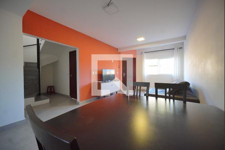 Sala de casa para alugar com 3 quartos, 125m² em Santa Monica, Florianópolis