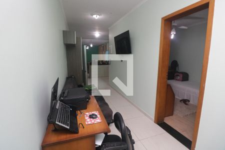 Sala de TV de casa à venda com 3 quartos, 116m² em Parque Novo Oratório, Santo André