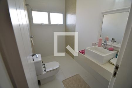 Banheiro de casa de condomínio para alugar com 3 quartos, 388m² em Jardim do Sol, Campinas