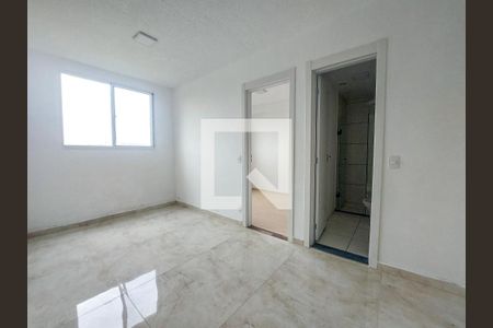 Sala de apartamento para alugar com 2 quartos, 34m² em Jardim São Luís, São Paulo