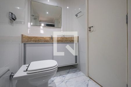 Suíte de apartamento à venda com 3 quartos, 121m² em Alto de Pinheiros, São Paulo